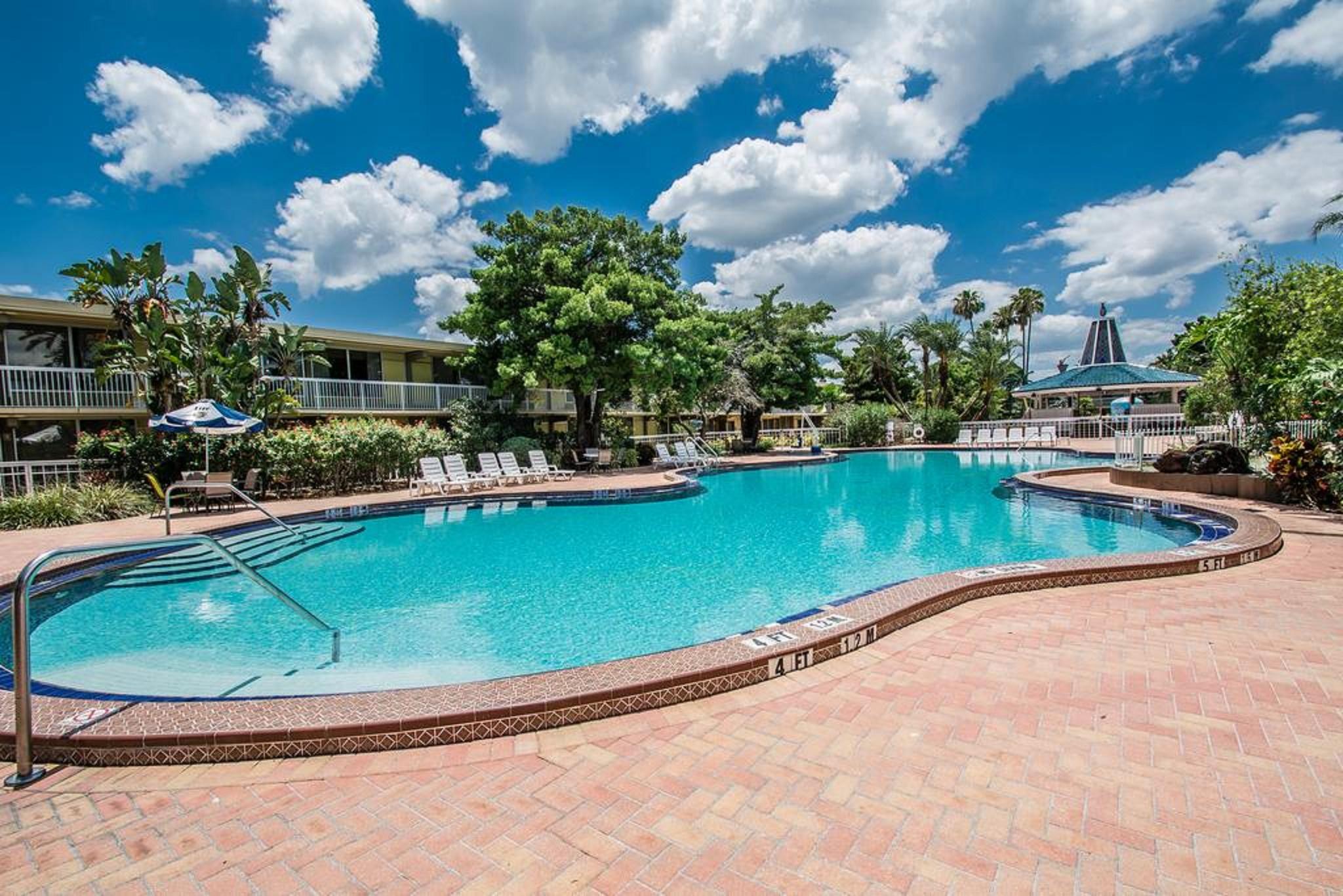 Quality Inn & Conference Center Tampa Exterior photo
